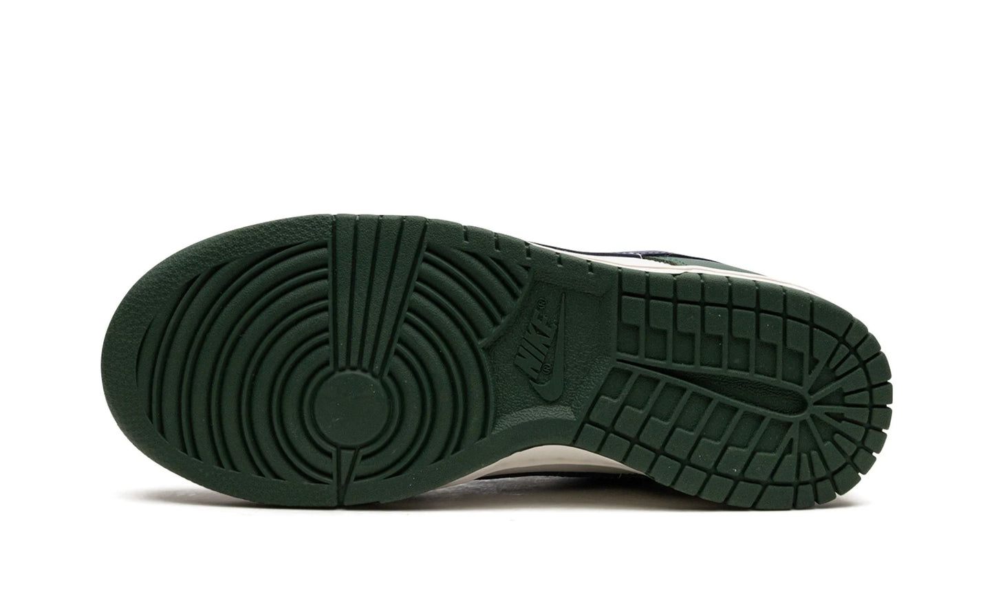 DUNK LOW "Gorge Green"