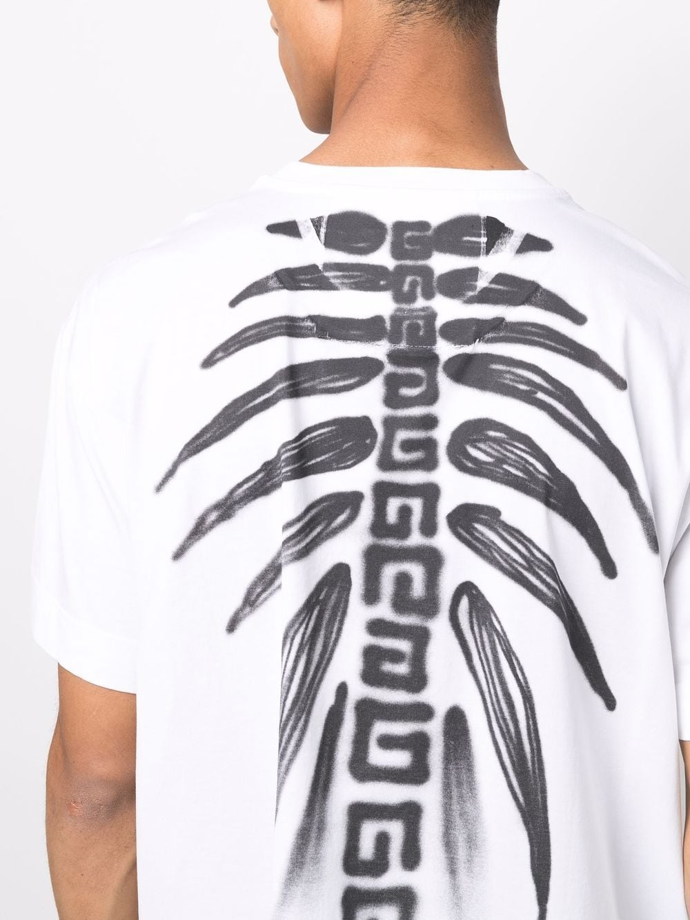 Givenchy logo-print short-sleeved T-shirt