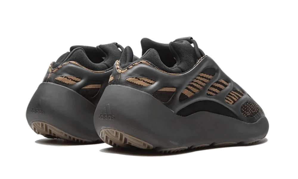 YEEZY BOOST 700 V3 ''CLAY BROWN''