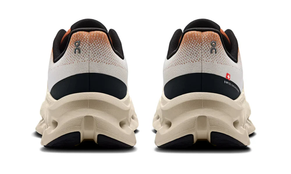 On Cloudtilt 'Ivory Almond'