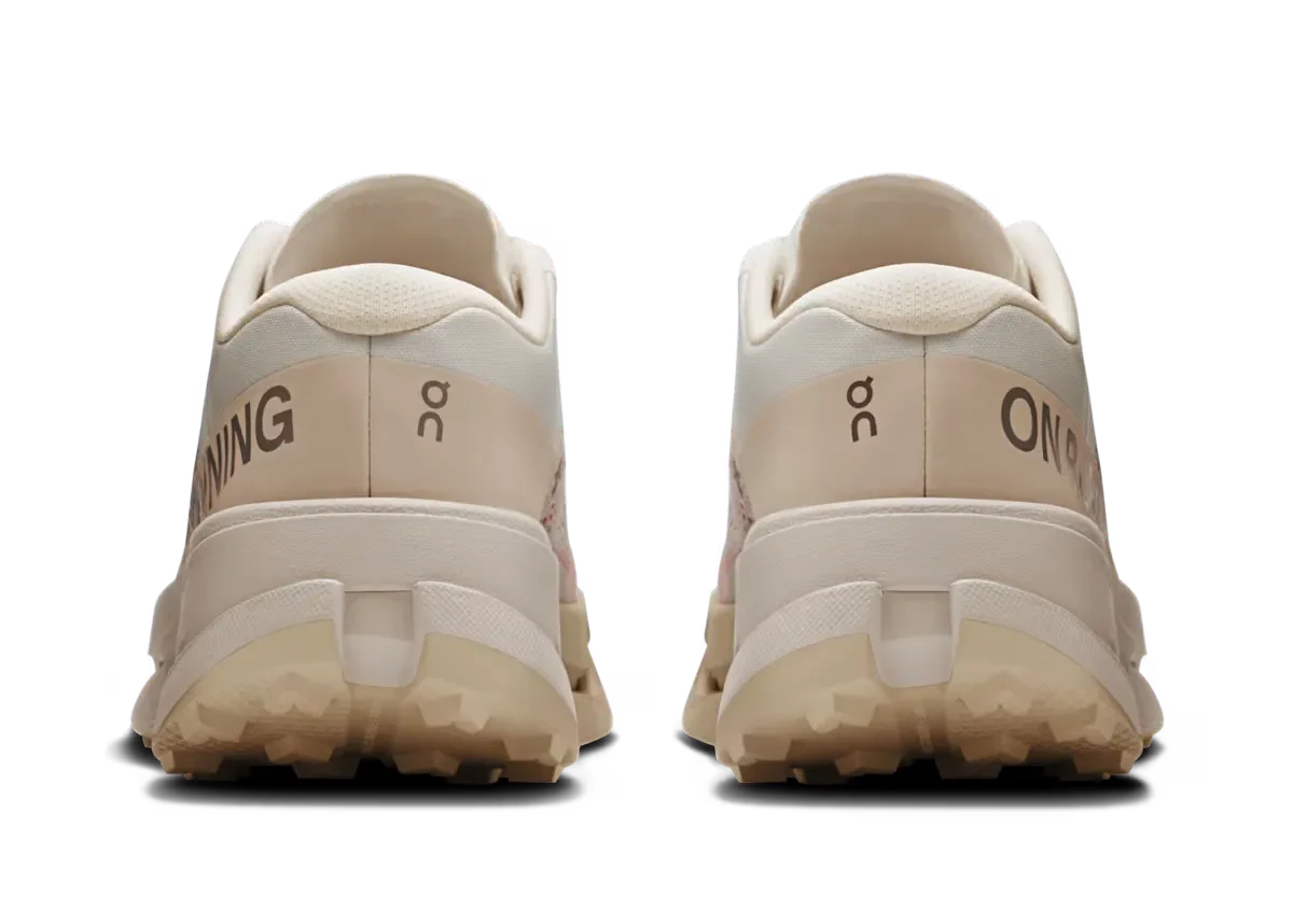 On Cloudultra 3 "Ivory / Pearl"