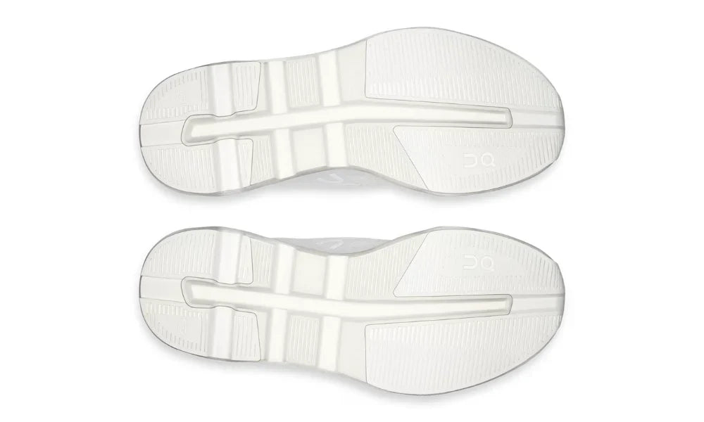 On Cloudzone 'Triple White'