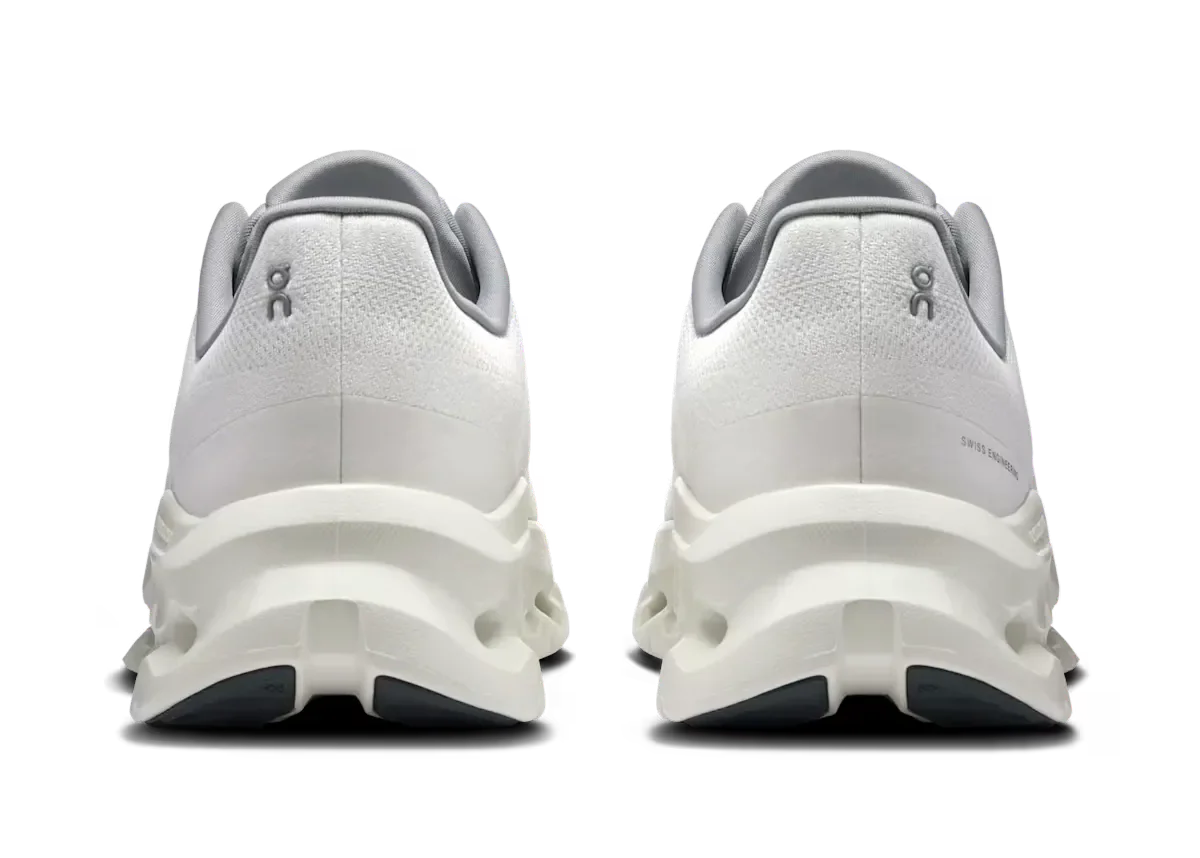 On Cloudtilt 'Glacier | Ice'