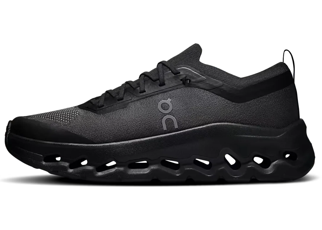 On Cloudtilt Moon "Black"