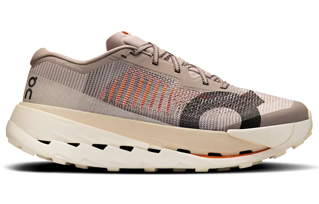 On Cloudultra Pro "Cinder / Pearl"