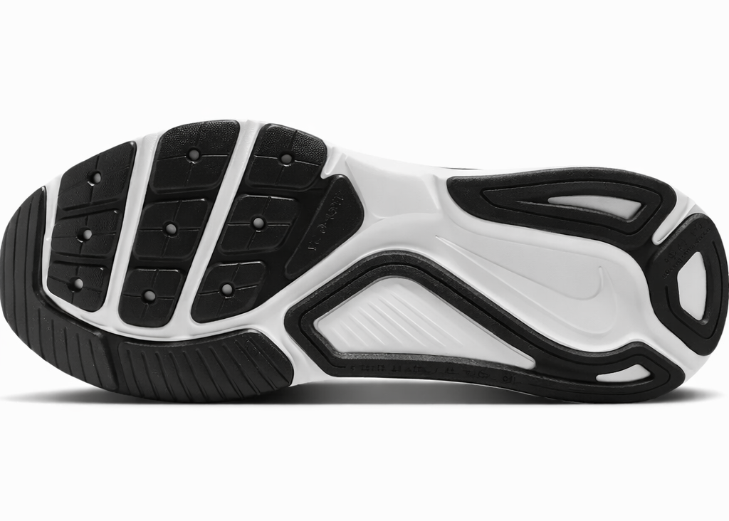 Nike Structure 26 "Black / White"