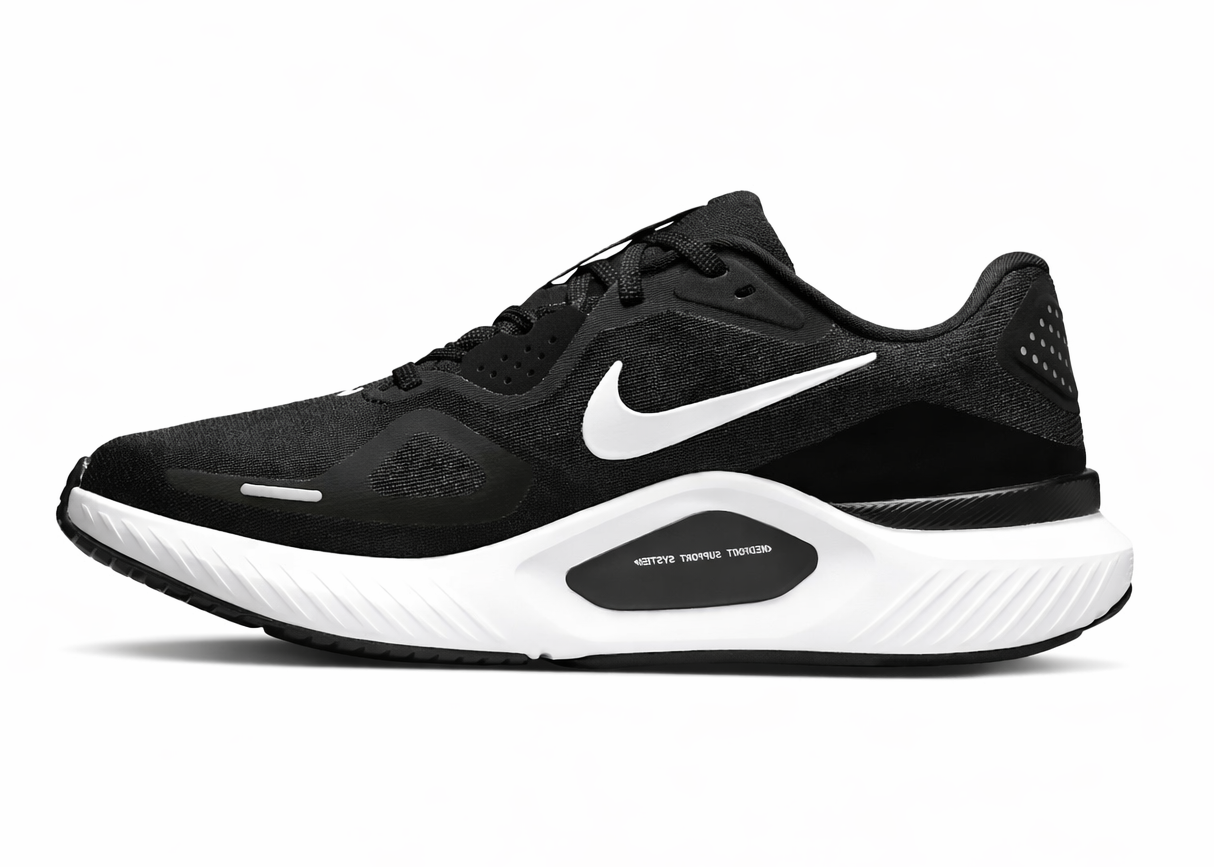Nike Structure 26 "Black / White"