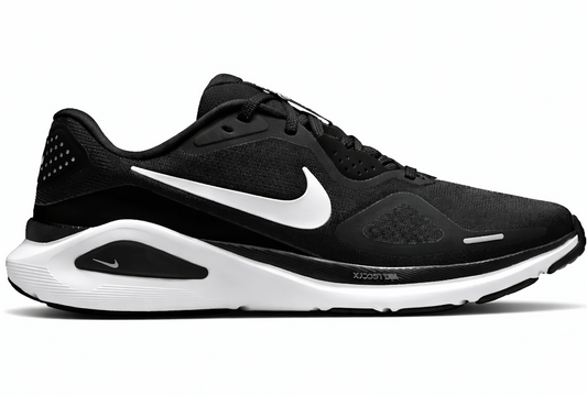 Nike Structure 26 "Black / White"