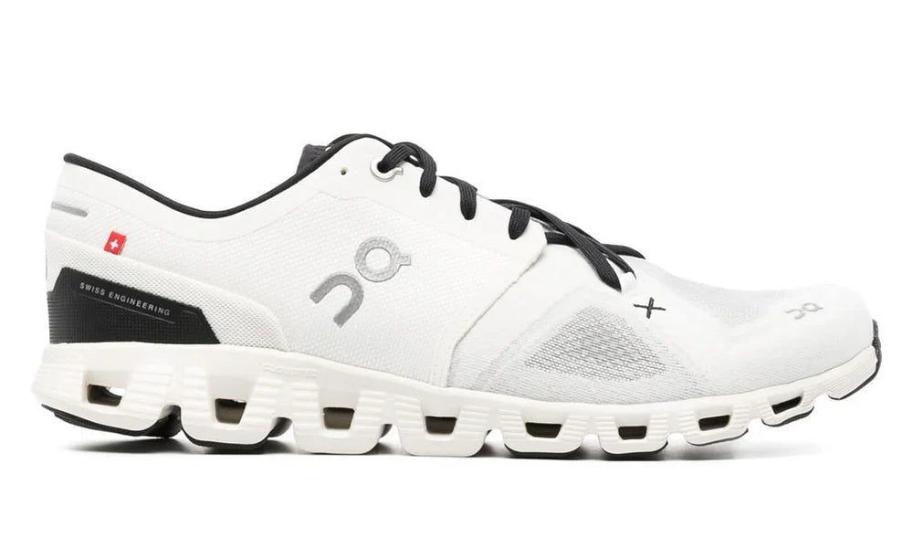 On Running Cloud X 3 'White / Black'