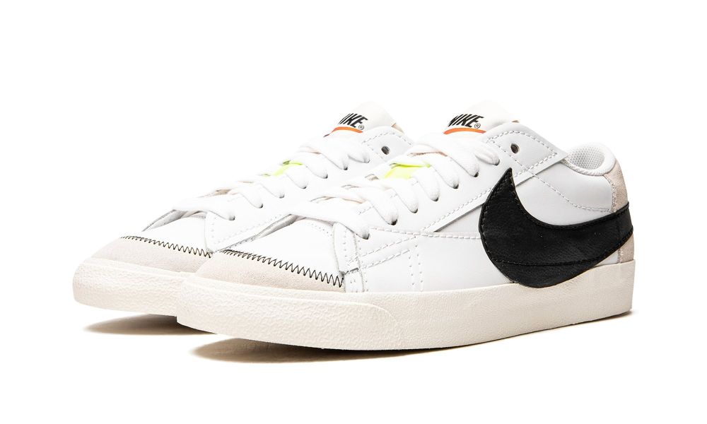 Blazer Low 77 Jumbo  "White Black Sail"