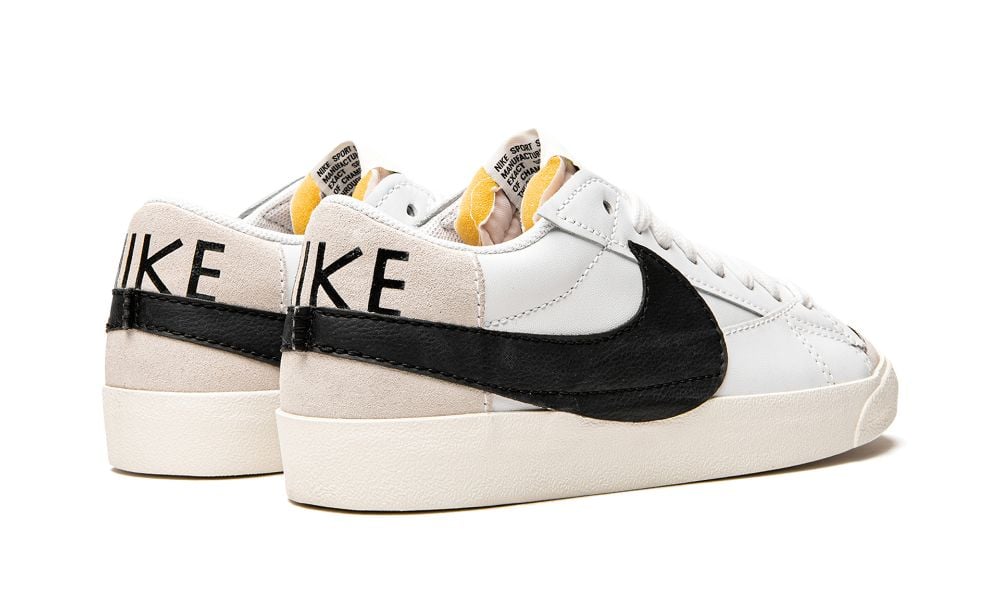 Blazer Low 77 Jumbo  "White Black Sail"