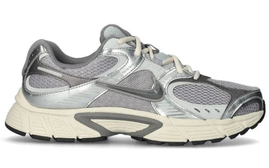 Nike V5 RNR "Cement Grey/Grey Fog/Light Orewood Brown"