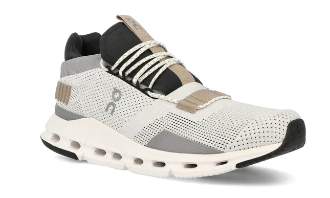 On Cloudnova 'White / Sand'